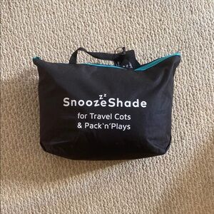 SnoozeShade Black Travel Cot Cover